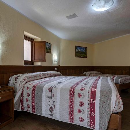 Hotel Cecchin Аоста Екстер'єр фото