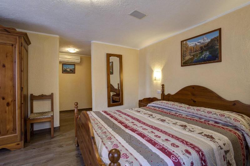 Hotel Cecchin Аоста Екстер'єр фото