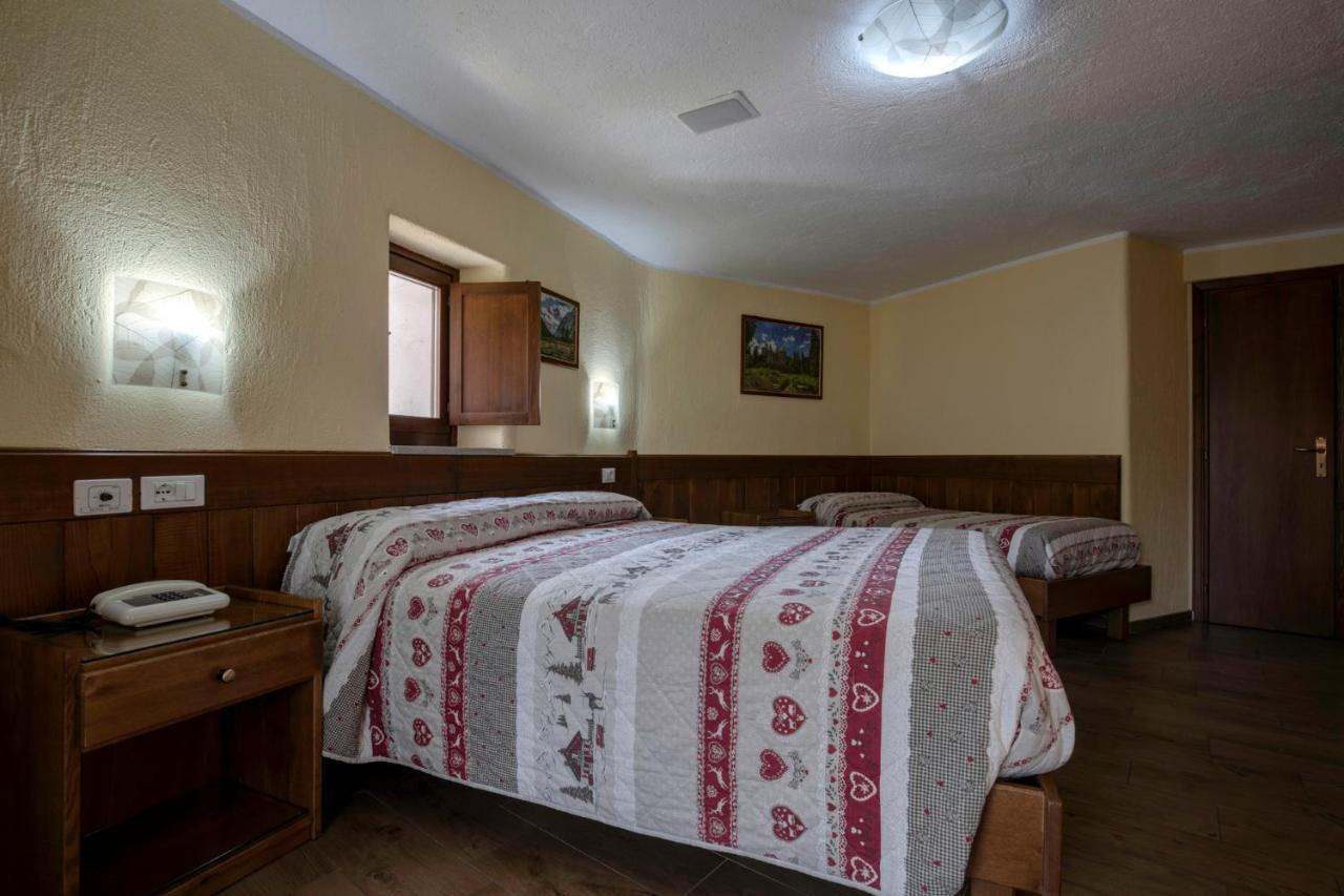 Hotel Cecchin Аоста Екстер'єр фото