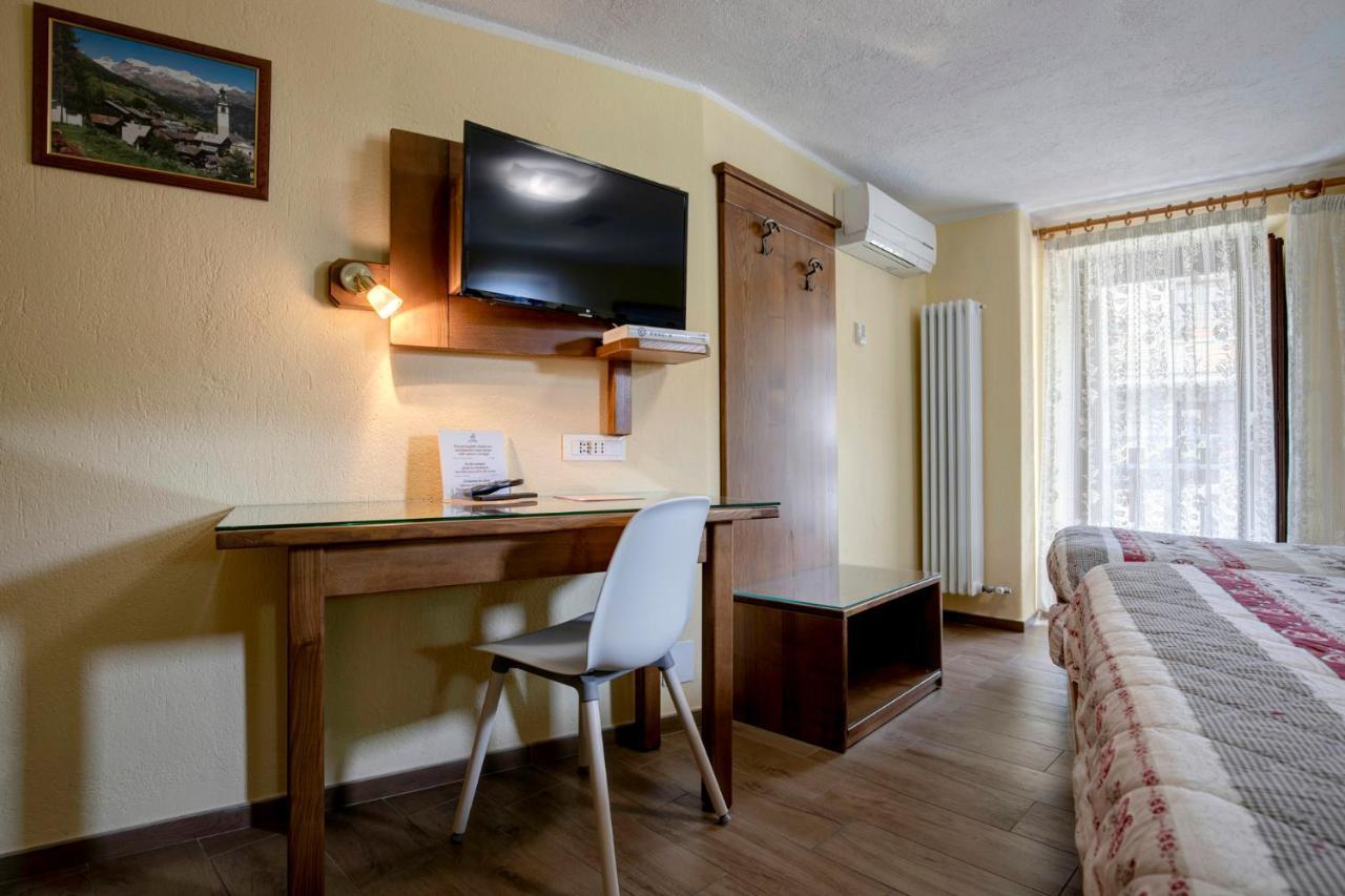 Hotel Cecchin Аоста Екстер'єр фото