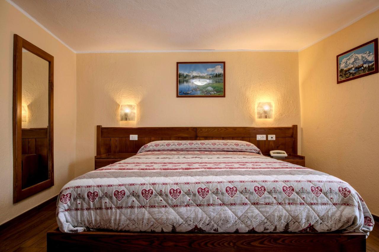 Hotel Cecchin Аоста Екстер'єр фото