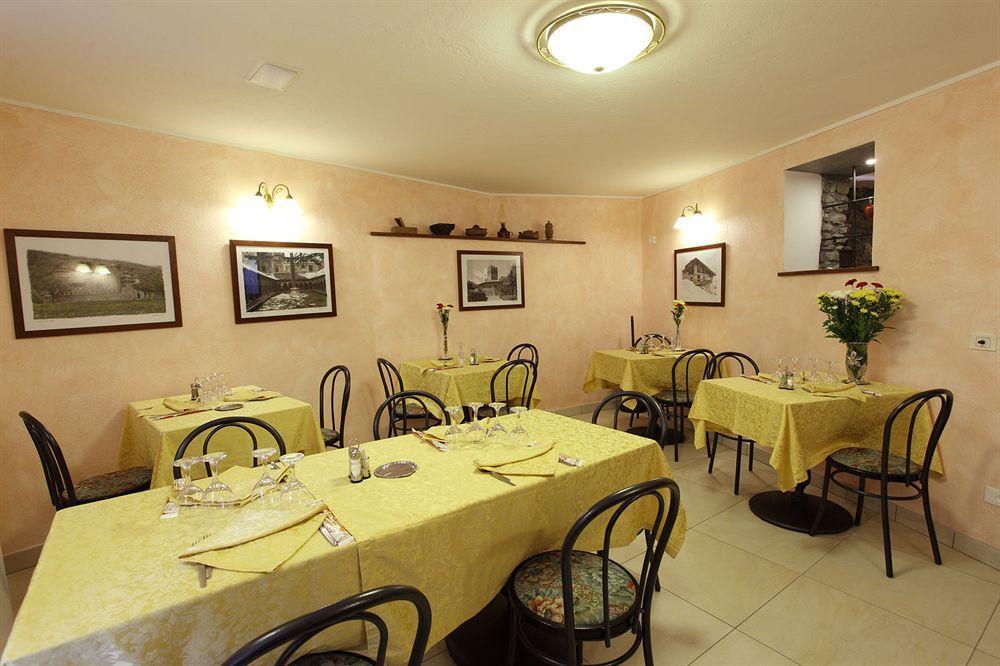 Hotel Cecchin Аоста Екстер'єр фото