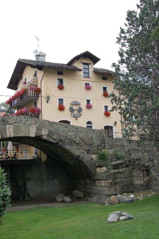 Hotel Cecchin Аоста Екстер'єр фото