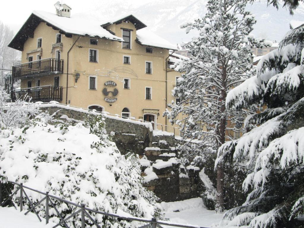 Hotel Cecchin Аоста Екстер'єр фото