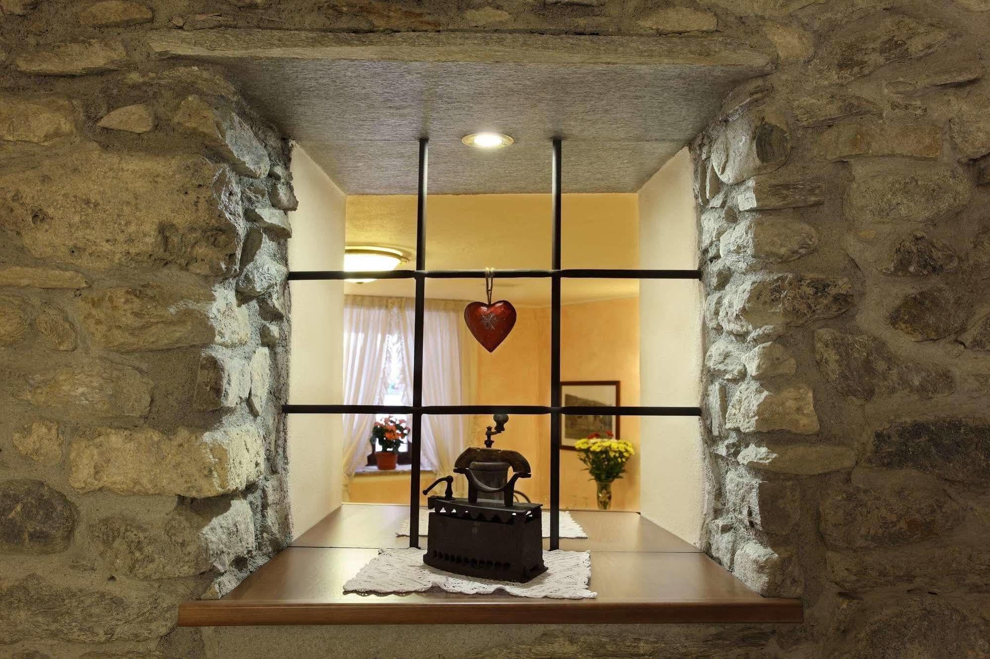 Hotel Cecchin Аоста Екстер'єр фото