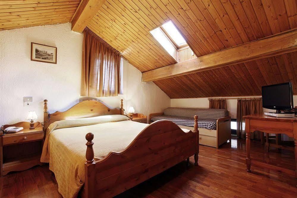 Hotel Cecchin Аоста Екстер'єр фото